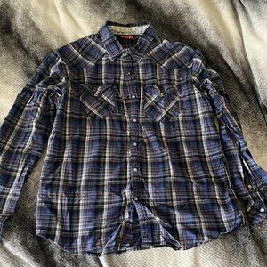 XL Long Sleeve Snap down Shirt
